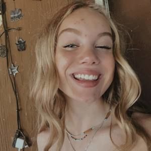 Meet your Posher, Lilyan